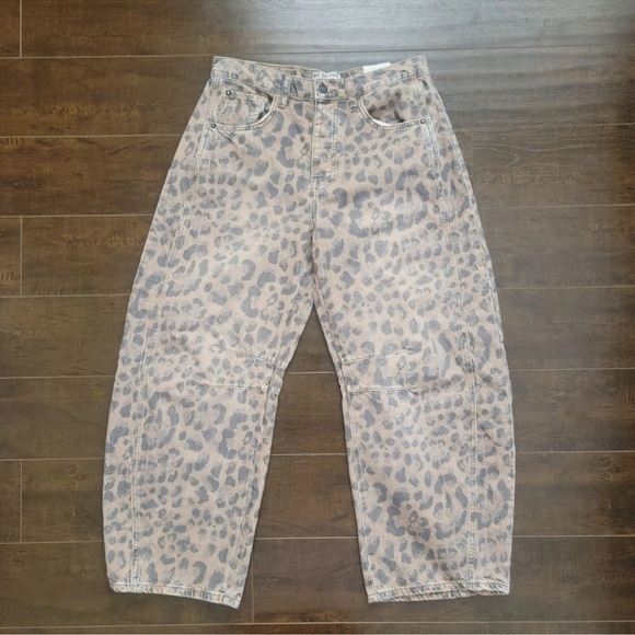 Reserved 🎈 NWT Free People WE THE FREE Good Luck  Cheetah Printed Barrel Jeans - Picture 9 of 11